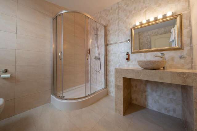Отель Hotel Casa Fiori Бухарест-13